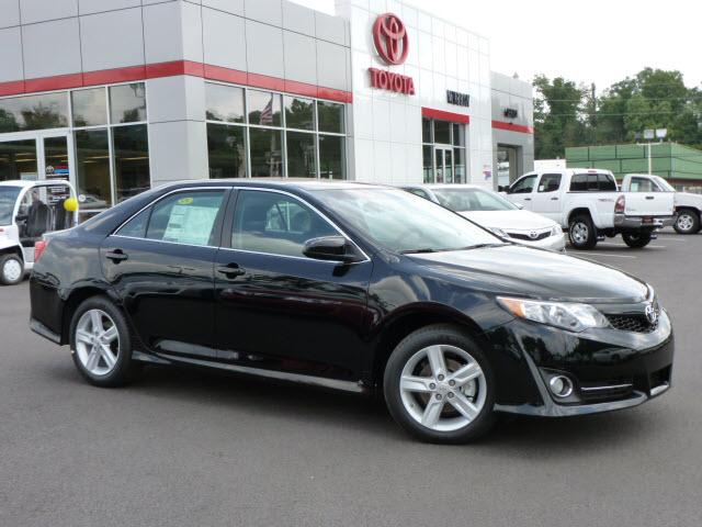 Photo of 2012 Toyota Camry