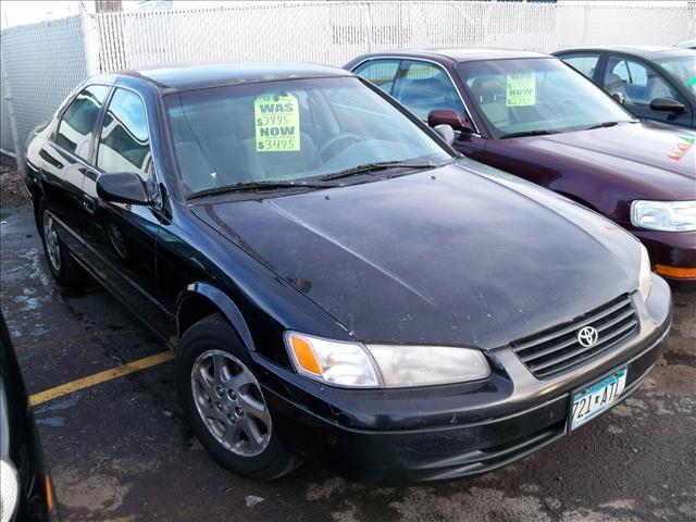 Photo of 1998 Toyota Camry