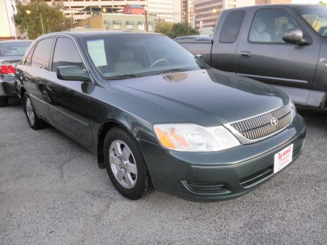 Photo of 2002 Toyota Avalon