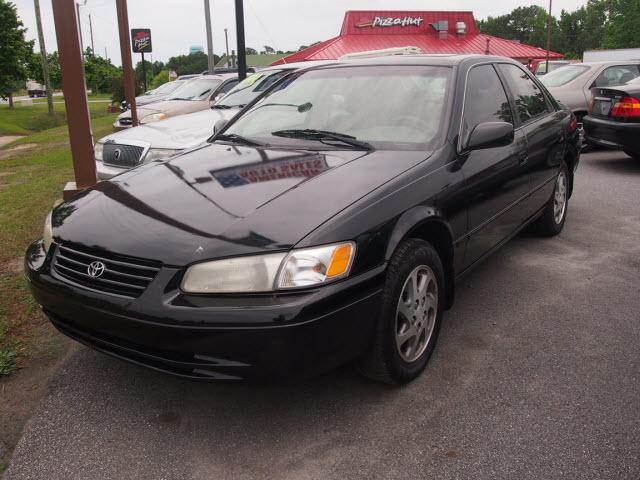 Photo of 1998 Toyota Camry