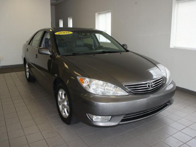 Photo of 2005 Toyota Camry