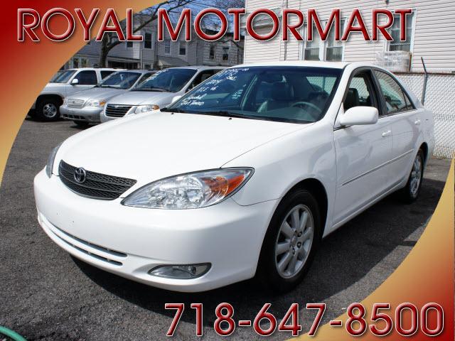 Photo of 2004 Toyota Camry