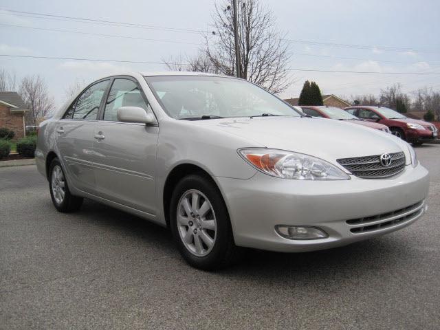 Photo of 2004 Toyota Camry