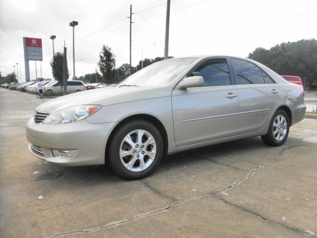 Photo of 2005 Toyota Camry