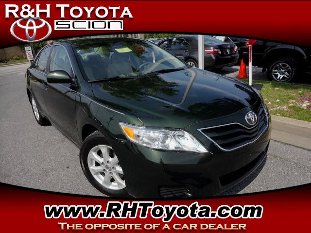 Photo of 2010 Toyota Camry