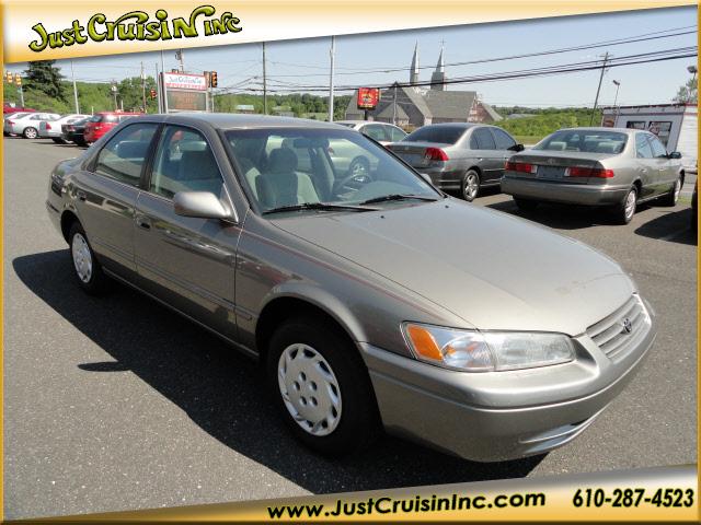 Photo of 1998 Toyota Camry