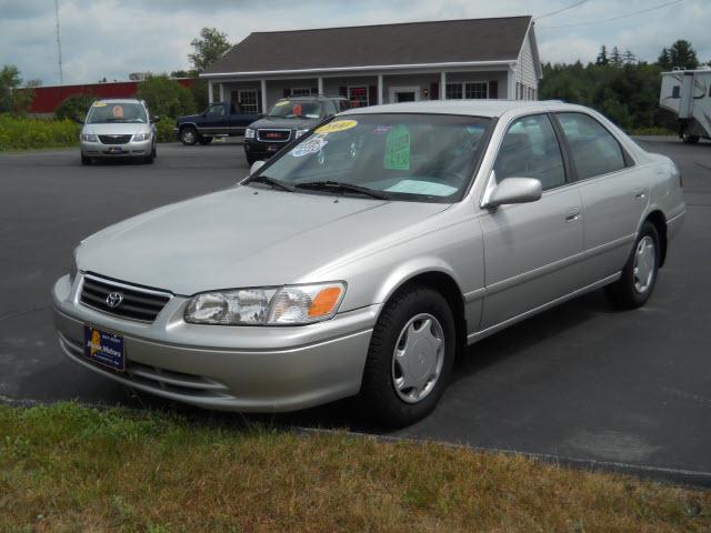 Photo of 2000 Toyota Camry