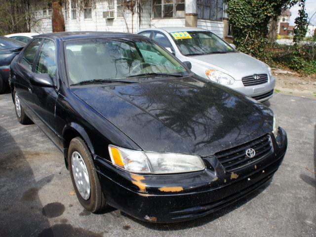 Photo of 1999 Toyota Camry