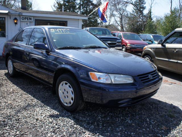 Photo of 1999 Toyota Camry