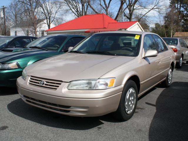 Photo of 1997 Toyota Camry