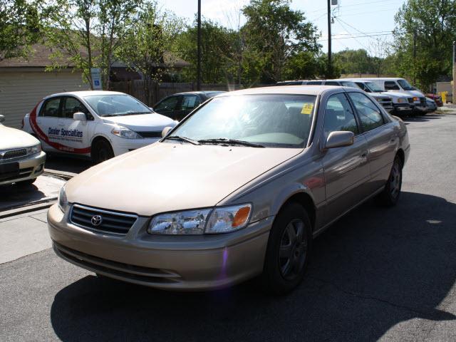 Photo of 2000 Toyota Camry