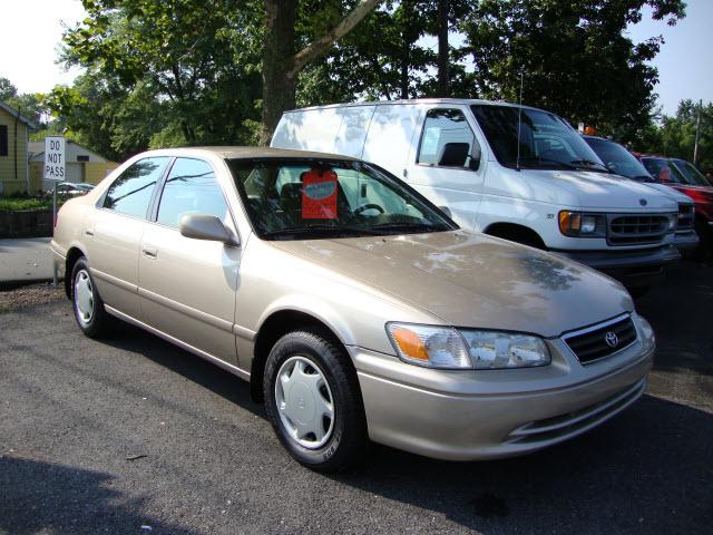 Photo of 2000 Toyota Camry