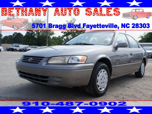 Photo of 1999 Toyota Camry