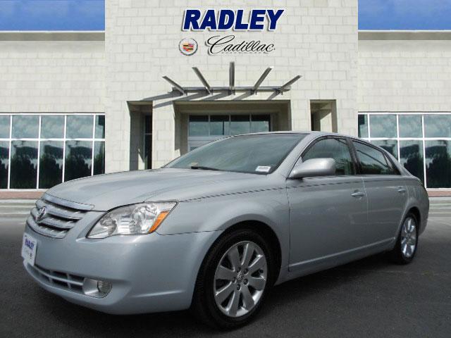 Photo of 2005 Toyota Avalon