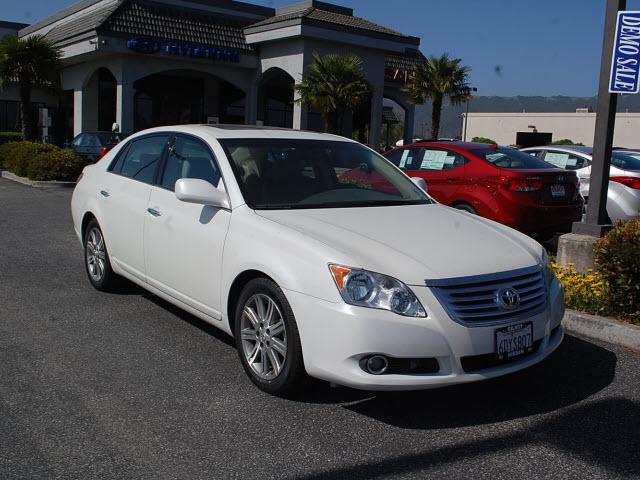 Photo of 2008 Toyota Avalon