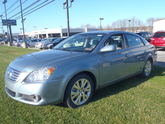 Photo of 2008 Toyota Avalon