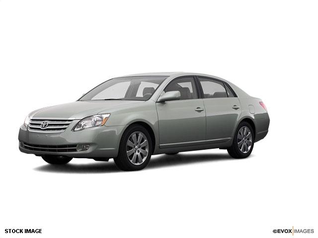 Photo of 2005 Toyota Avalon