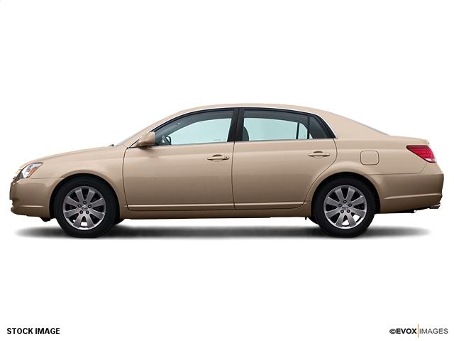 Photo of 2005 Toyota Avalon