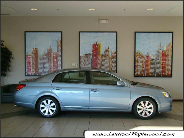 Photo of 2006 Toyota Avalon