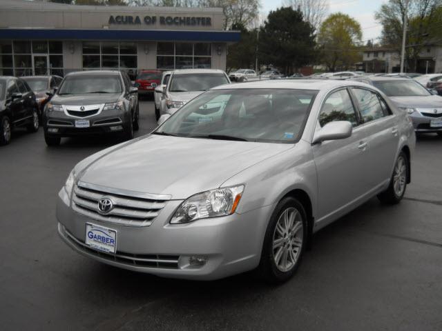 Photo of 2006 Toyota Avalon