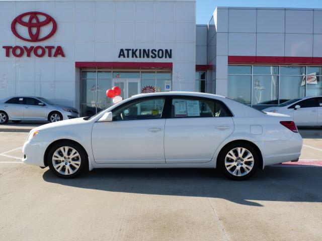 Photo of 2008 Toyota Avalon