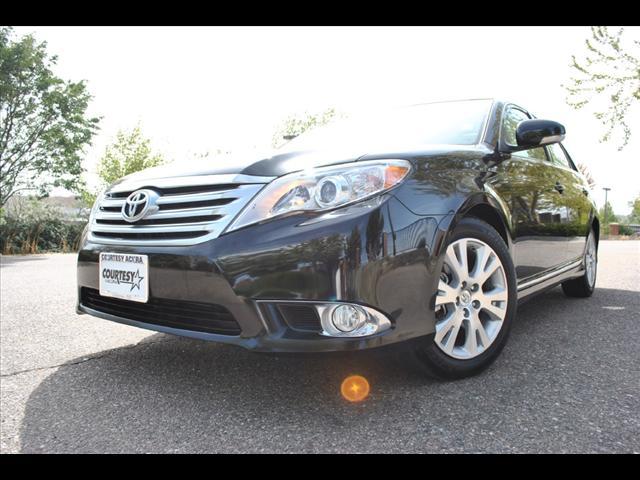 Photo of 2011 Toyota Avalon