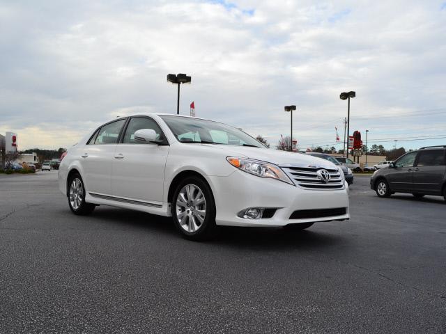 Photo of 2011 Toyota Avalon