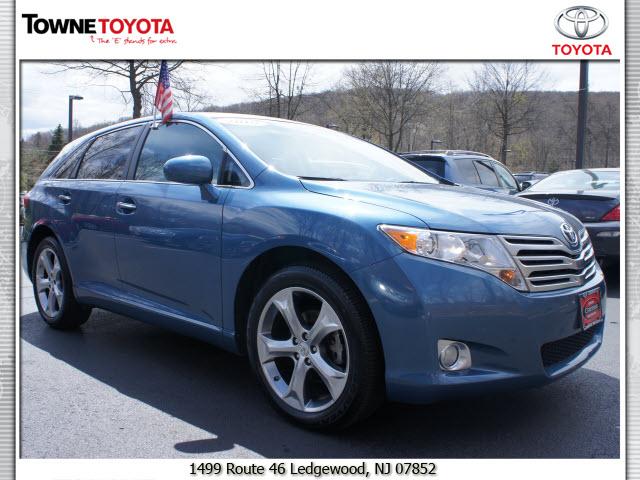 Photo of 2010 Toyota Venza