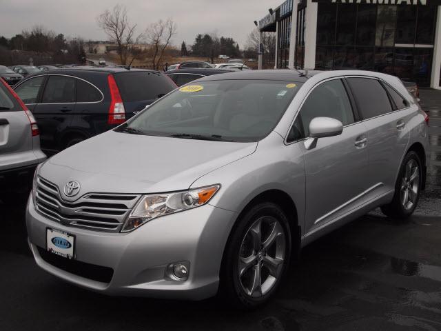 Photo of 2010 Toyota Venza