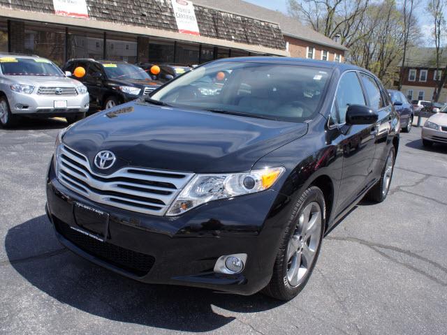 Photo of 2011 Toyota Venza