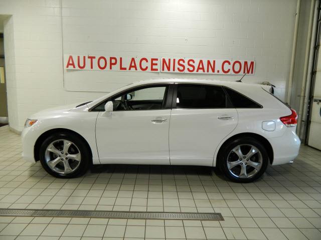Photo of 2010 Toyota Venza