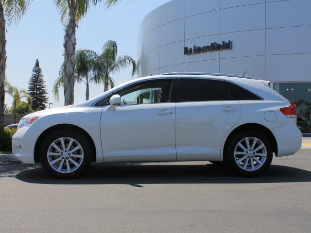Photo of 2010 Toyota Venza
