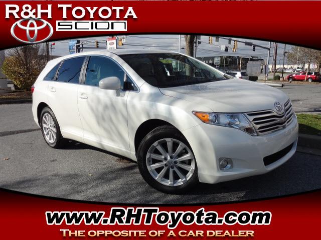 Photo of 2011 Toyota Venza