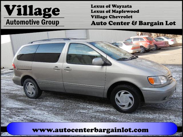 Photo of 2002 Toyota Sienna