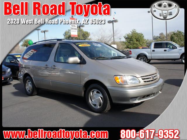 Photo of 2003 Toyota Sienna