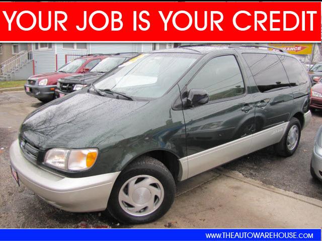 Photo of 1999 Toyota Sienna
