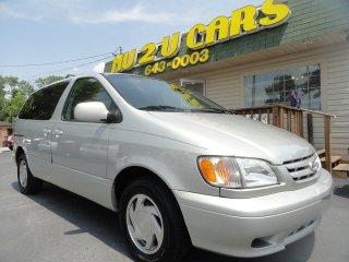 Photo of 2003 Toyota Sienna