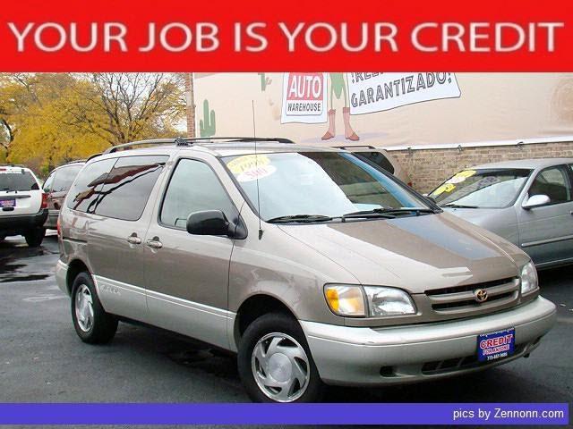 Photo of 1998 Toyota Sienna
