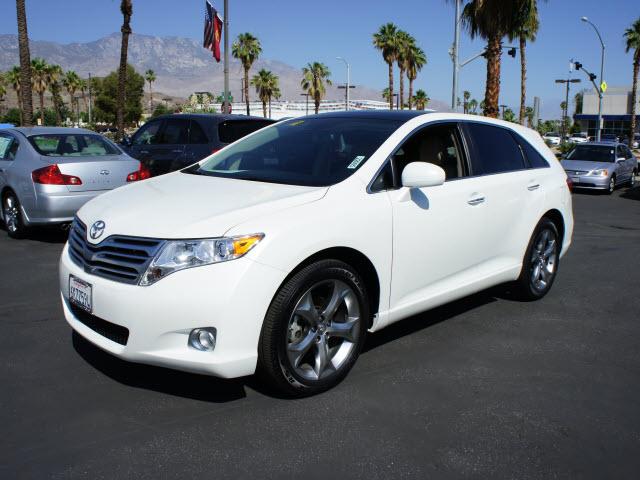 Photo of 2010 Toyota Venza