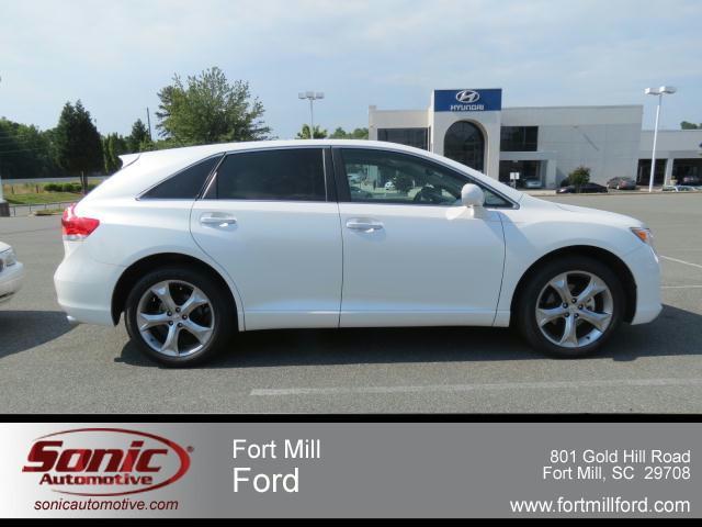 Photo of 2010 Toyota Venza
