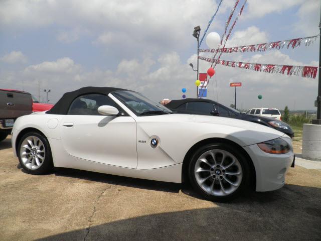 Photo of 2004 BMW Z4