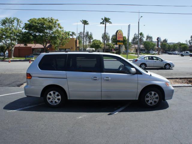 Photo of 2004 Honda Odyssey