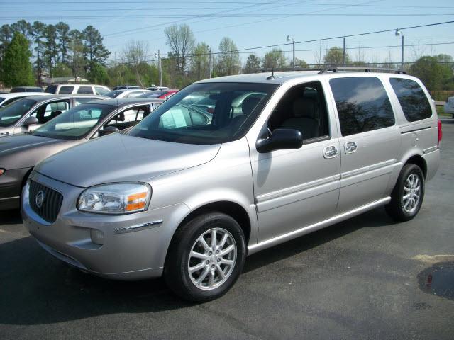 Photo of 2005 Buick Terraza