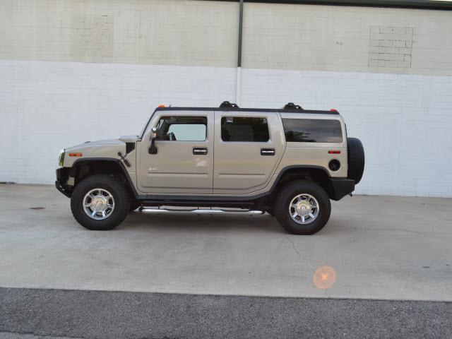 Photo of 2005 HUMMER H2