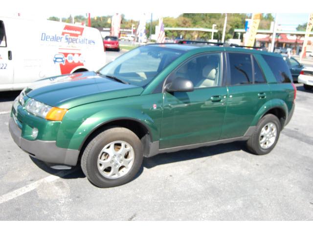 Photo of 2004 Saturn Vue