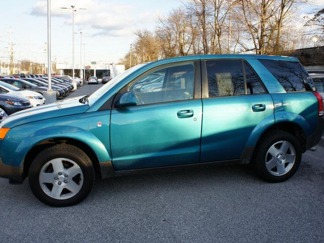 Photo of 2005 Saturn Vue