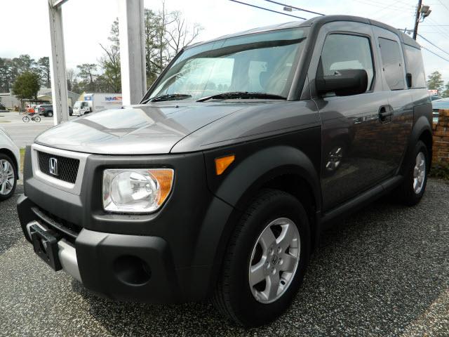 Photo of 2005 Honda Element