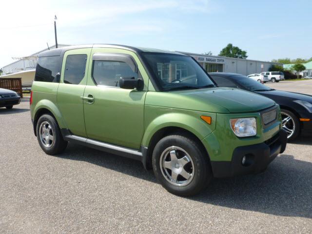 Photo of 2006 Honda Element