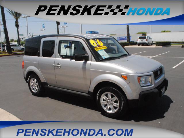 Photo of 2006 Honda Element