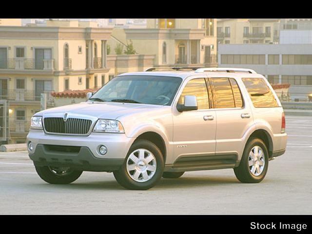 Photo of 2004 Lincoln Aviator